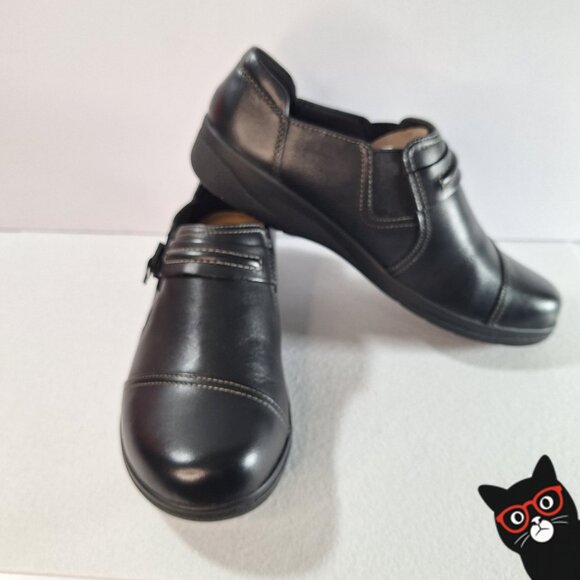 Clarks Womens Cheyn Madi Loafer Size 7.5 Smooth Black Leather Slip-On NWT Preppy - Picture 1 of 15